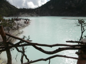 Sulphur lake