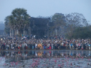 Eager crowds awaiting the new years day sunrise